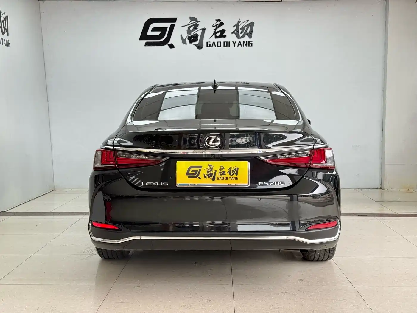 Фото 25 - Lexus ES
