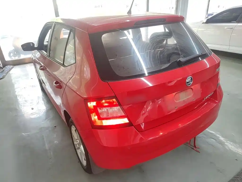 صورة 5 - Škoda Fabia