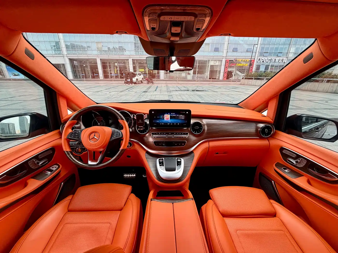 MERCEDES-BENZ V CLASS