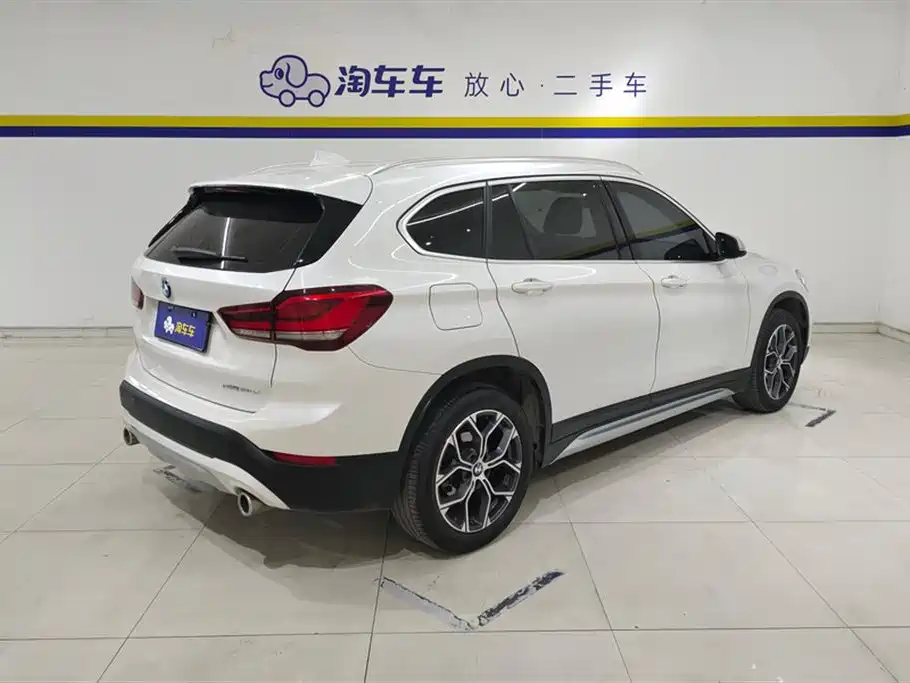 BMW X1 2021 sDrive20Li Exclusive фото 3