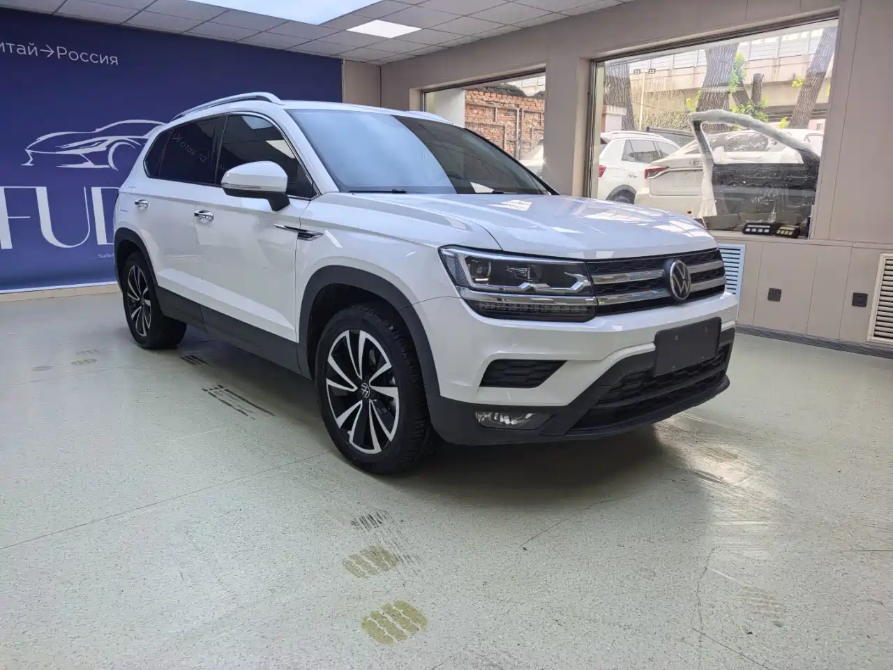 Volkswagen Tharu 2022 280TSI FWD Luxury Edition фото 3