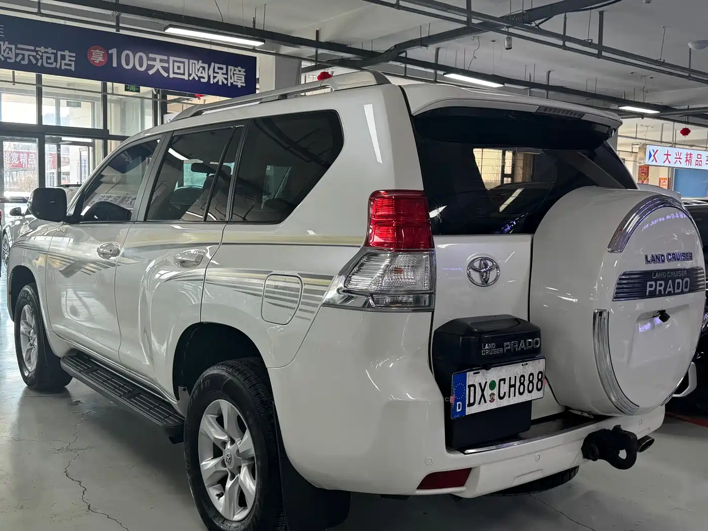 Toyota Prado (Import) 2010 2.7L Auto Luxury фото 5