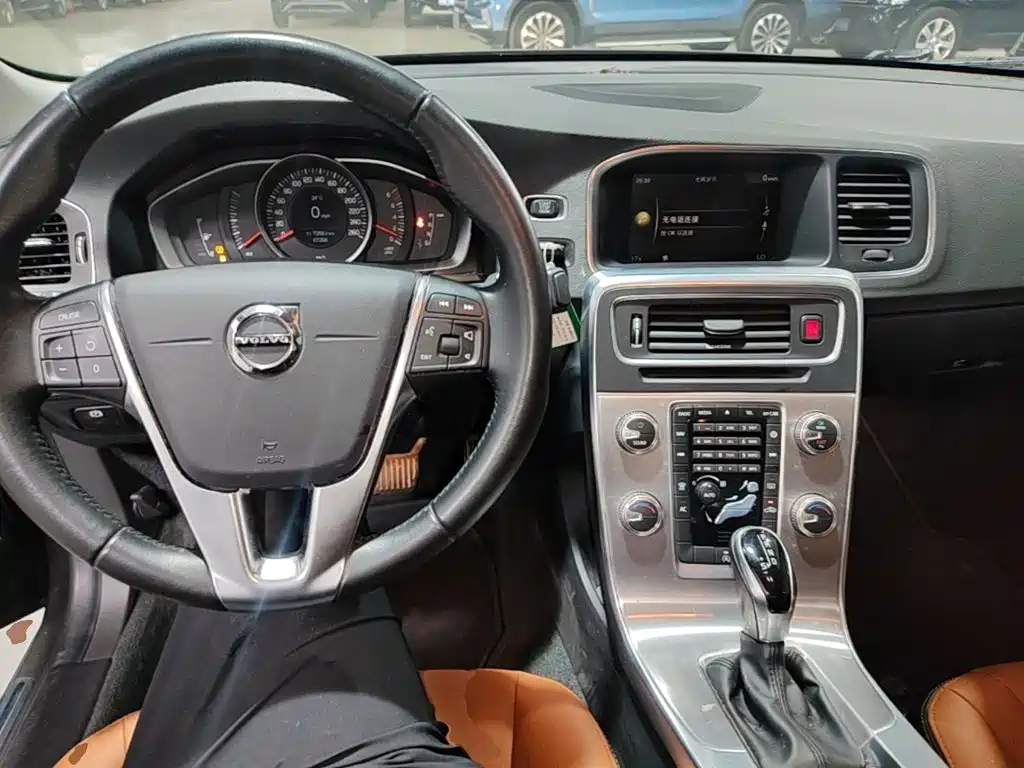 Volvo S60 2018 2018 S60L T3 Momentum