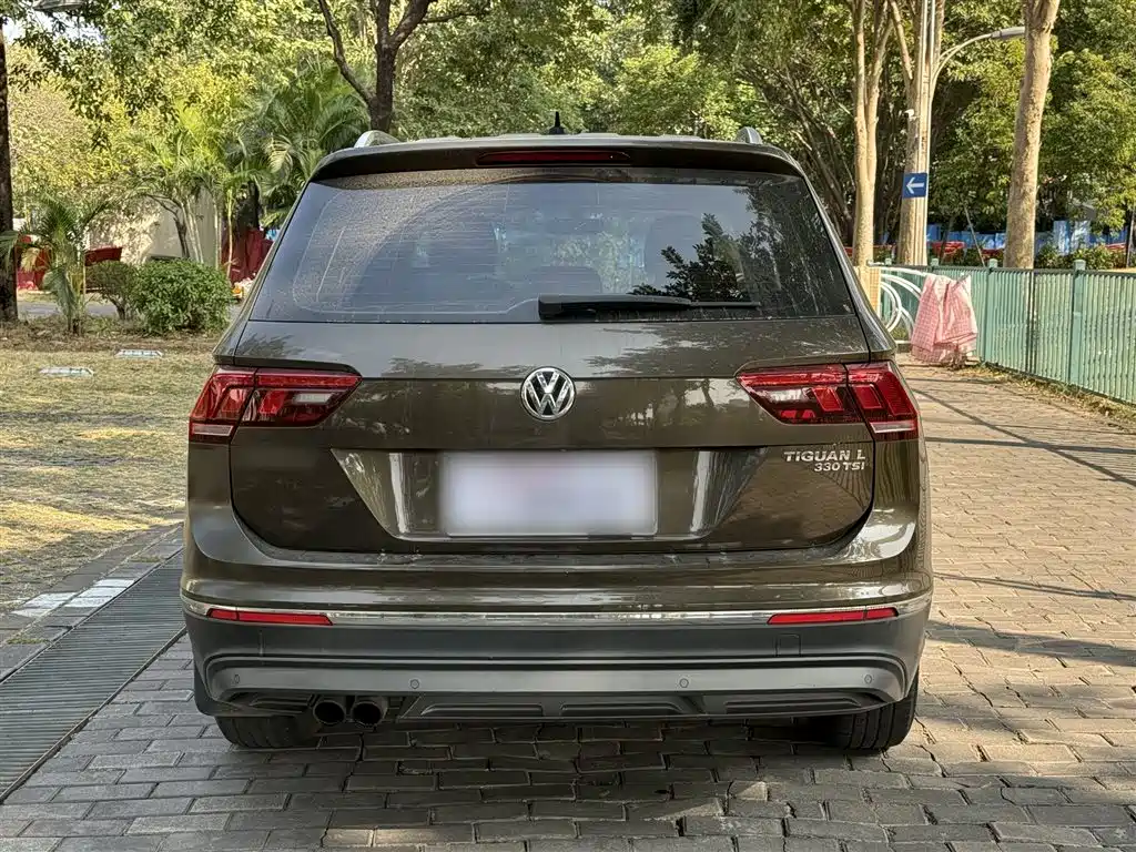 Volkswagen Tiguan L 2017 330TSI Automatic 2WD Luxury Edition фото 24