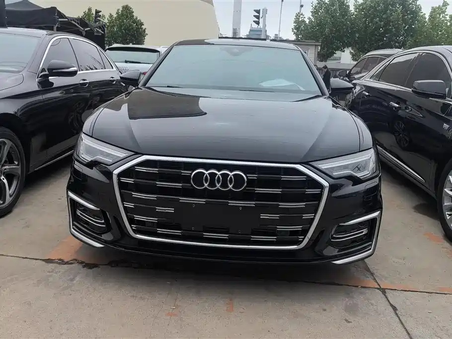 Audi A6L 2021 45 TFSI Exclusive Sport фото 2
