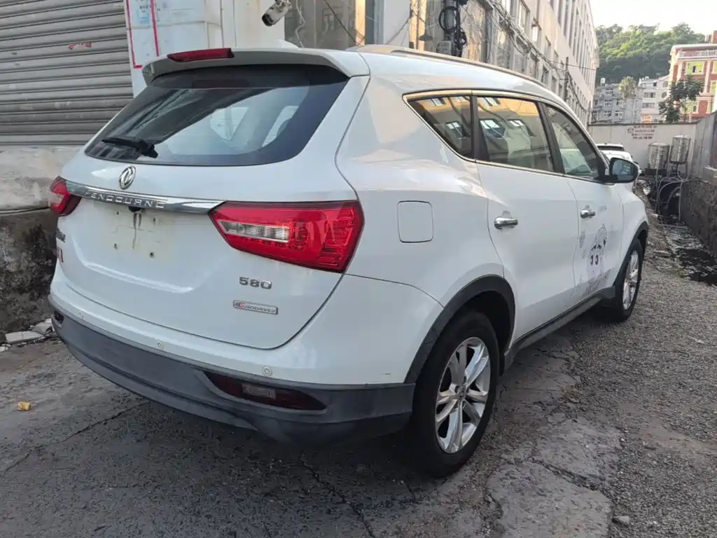 Dongfeng Fengguang Fengguang 580 2017 2017 1.8L Manual Comfort Version
