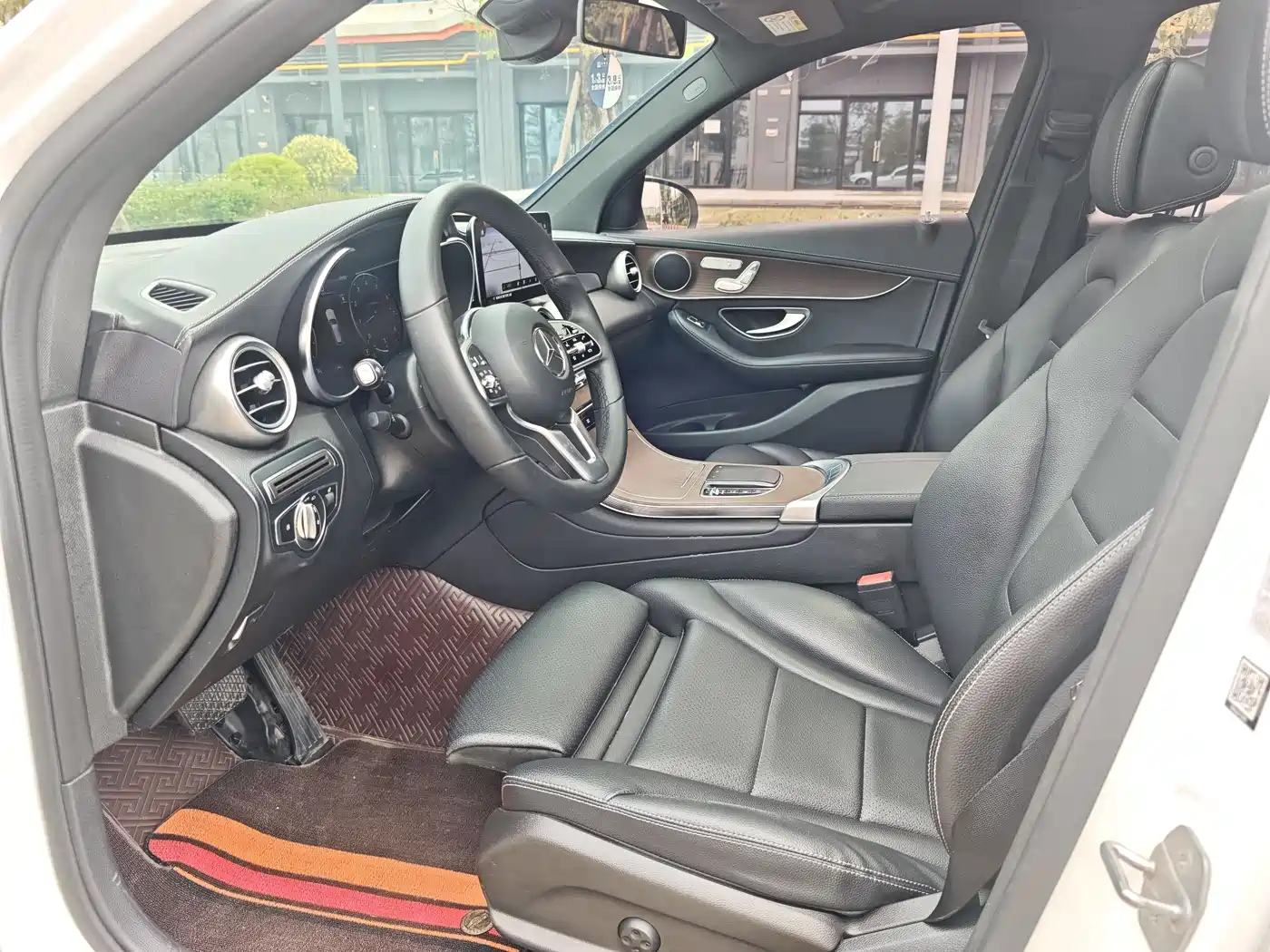 Mercedes-Benz GLC 2022 GLC 300 L 4MATIC Dynamic Collector's Edition фото 4
