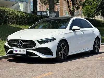Mercedes-Benz A
