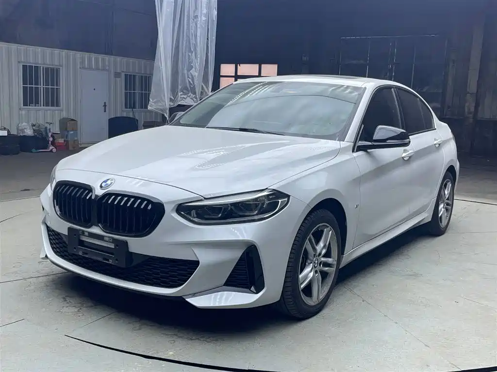 BMW 1 Series 2022 120i M Sport Shadow Edition