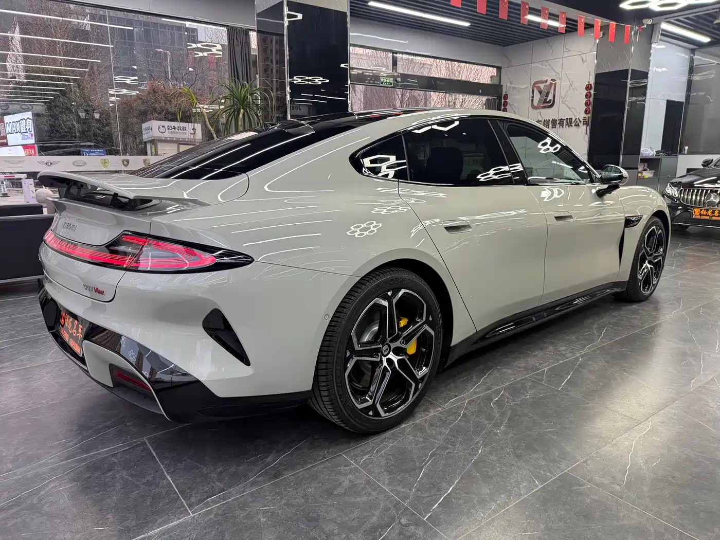 XIAOMI CAR XIAOMI SU7