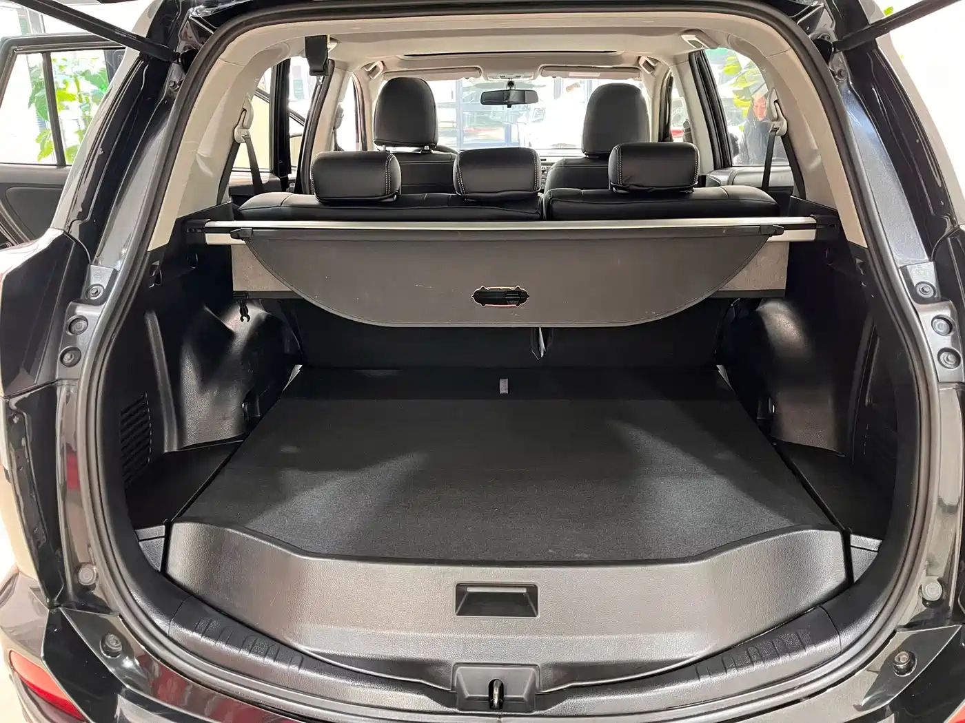 Toyota RAV4 Rongfang 2016 2.0L CVT 2WD Trend (China V) фото 7
