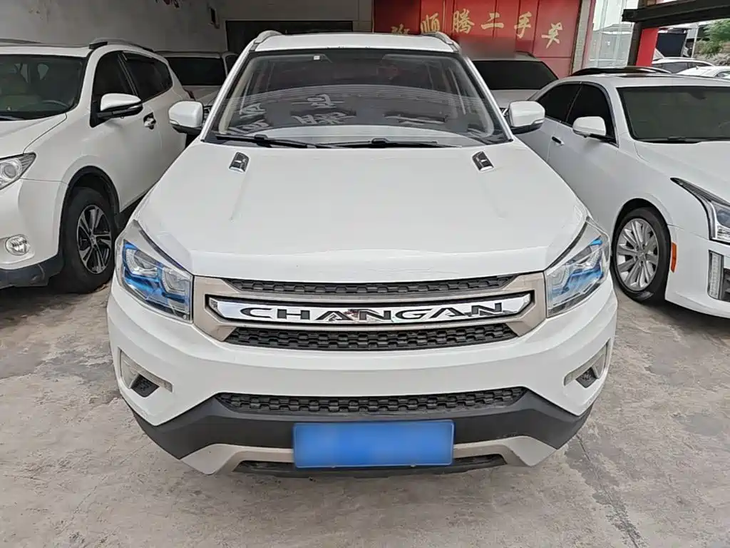 Фото 3 - Changan CS75