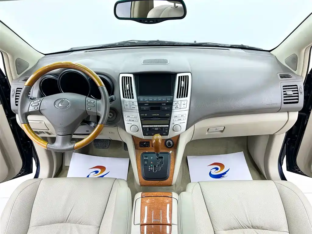 Lexus RX Classic 2006 350 фото 15