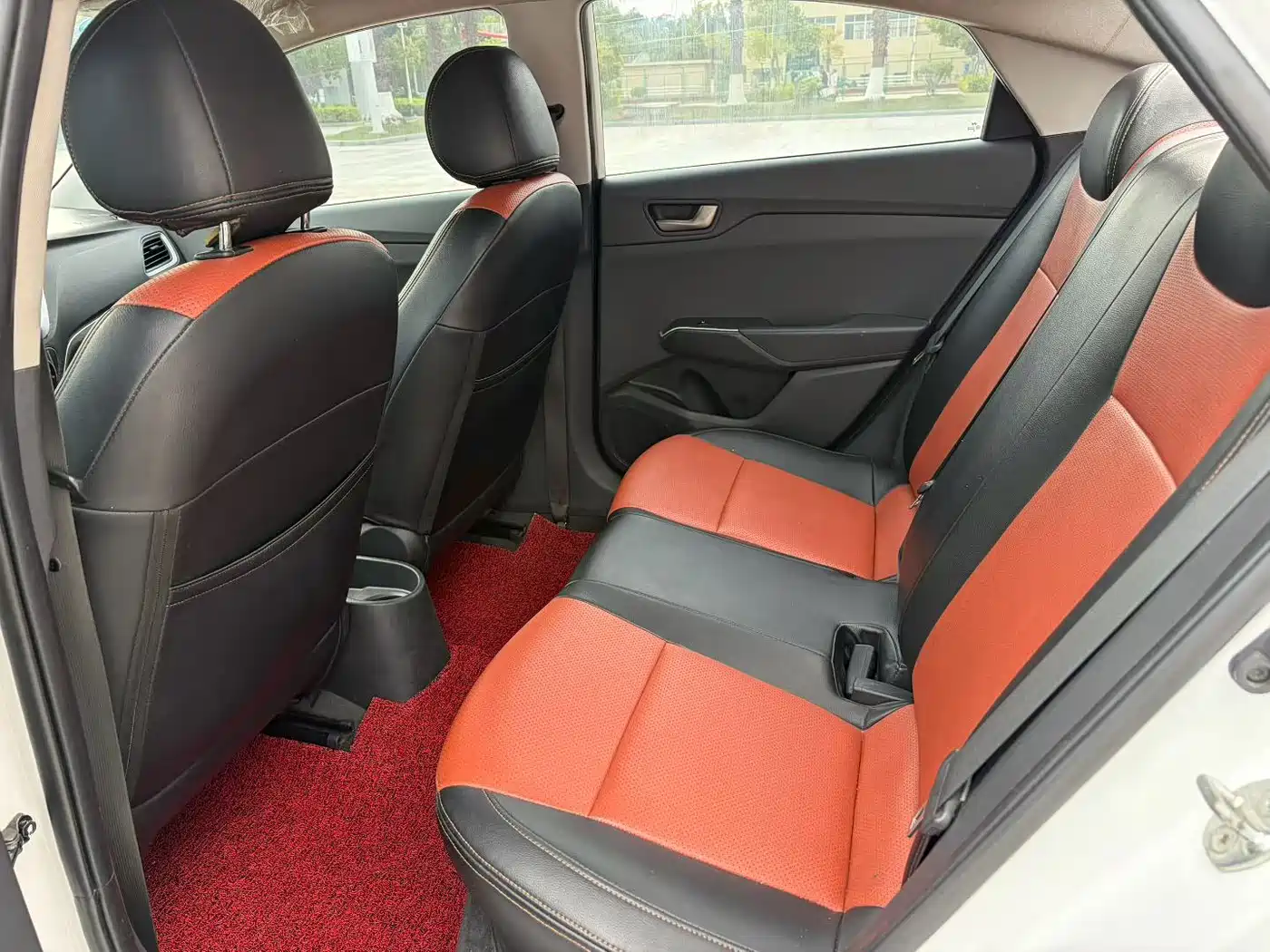 Hyundai Verna 2016 1.4L Manual Cool Edition GLS фото 6
