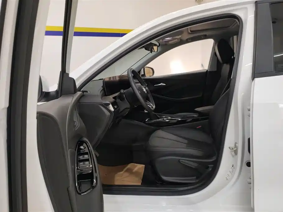 Buick Verano 2023 Pro Joy Edition фото 9