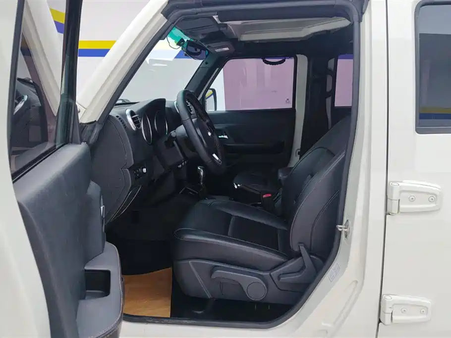 BAIC ORV Beijing Offroad BJ40 2016 Model 40L 2.3T Automatic 4WD Exclusive фото 9