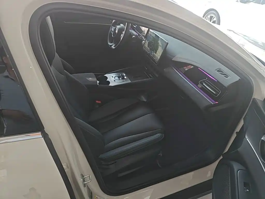 BYD Seal 06 New Energy 2025 2025 DM-i Smart Drive Edition 120KM Prestige