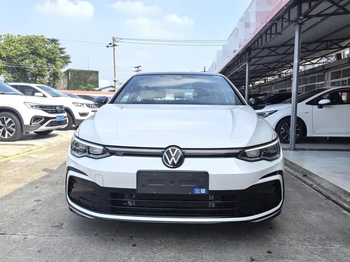 Фото 2 - Volkswagen Golf
