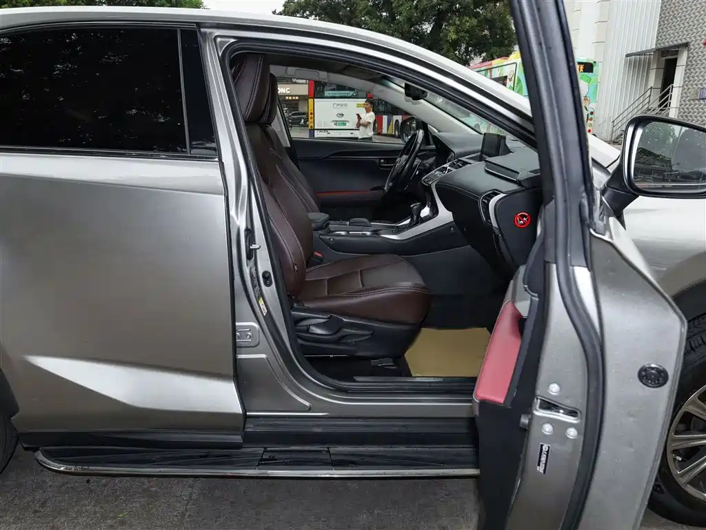 Lexus NX 2017 200 FWD Sharp Edition фото 17