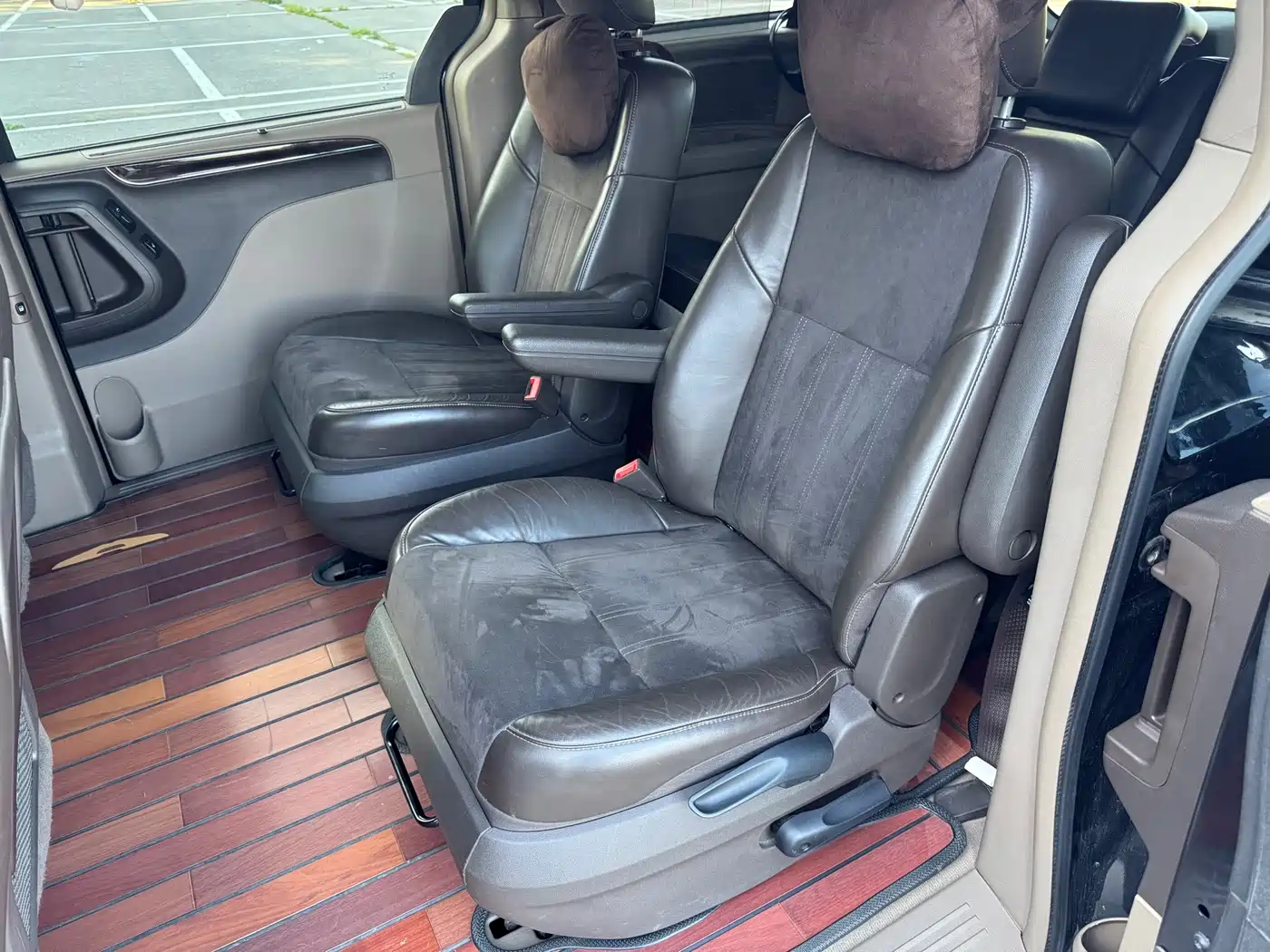 Chrysler Grand Voyager (Import) 2014 2013 3.6L Luxury Edition