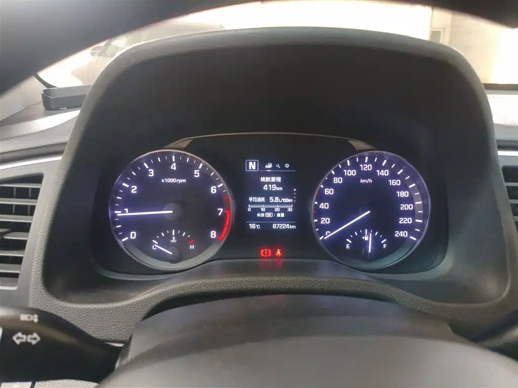 Hyundai Elantra 2016 Model 1.6L Automatic Smart Elite фото 4