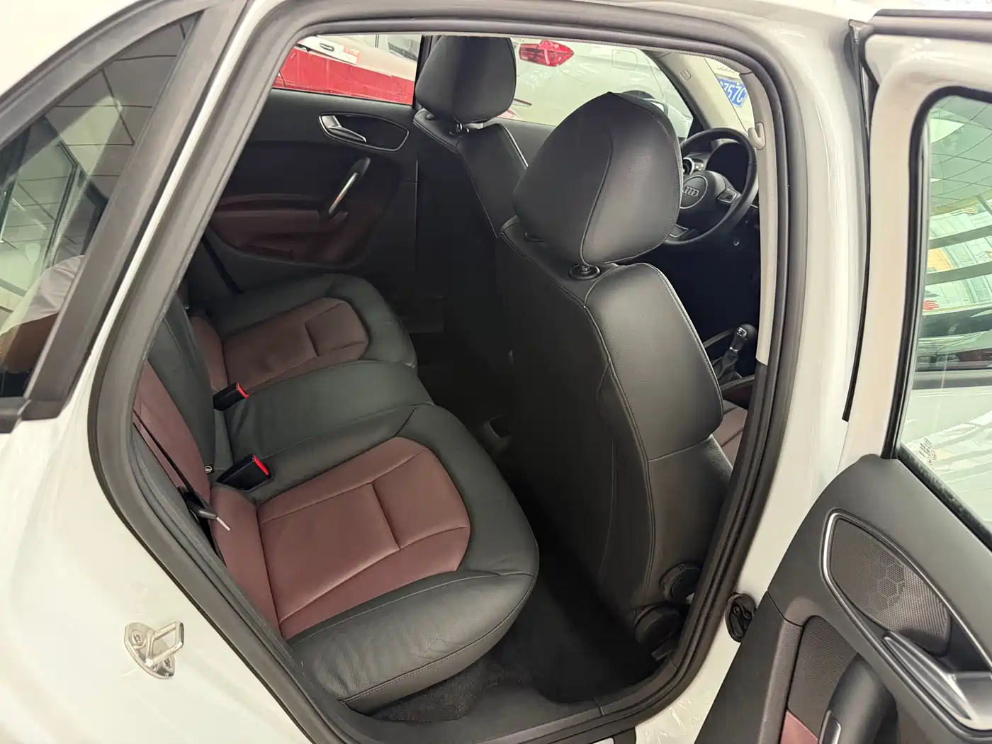 Audi A1 2015 2014 30 TFSI Sportback Comfort