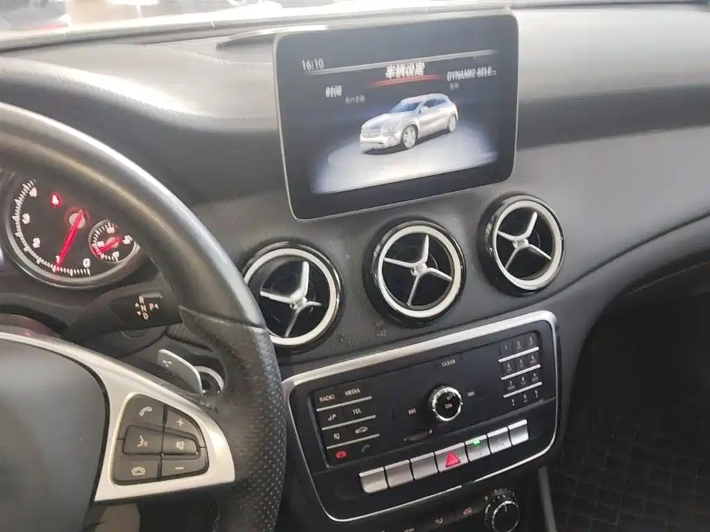 Mercedes-Benz GLA 2019 GLA 200 Fashion фото 9