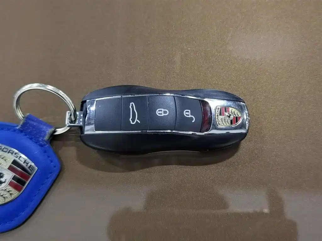 Porsche Panamera 2014 Panamera 4 3.0T фото 19