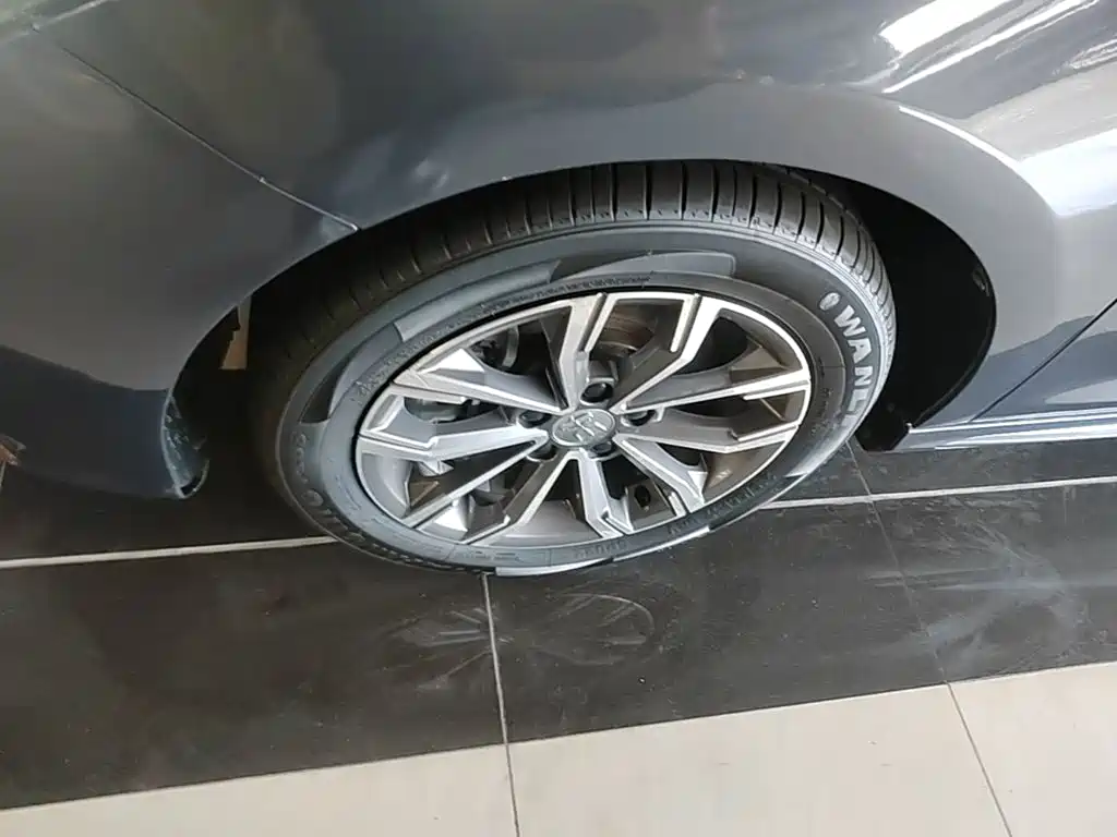 BYD Song MAX 2020 2019 1.5T Auto Smart Connected Sunroof 7-seater China VI