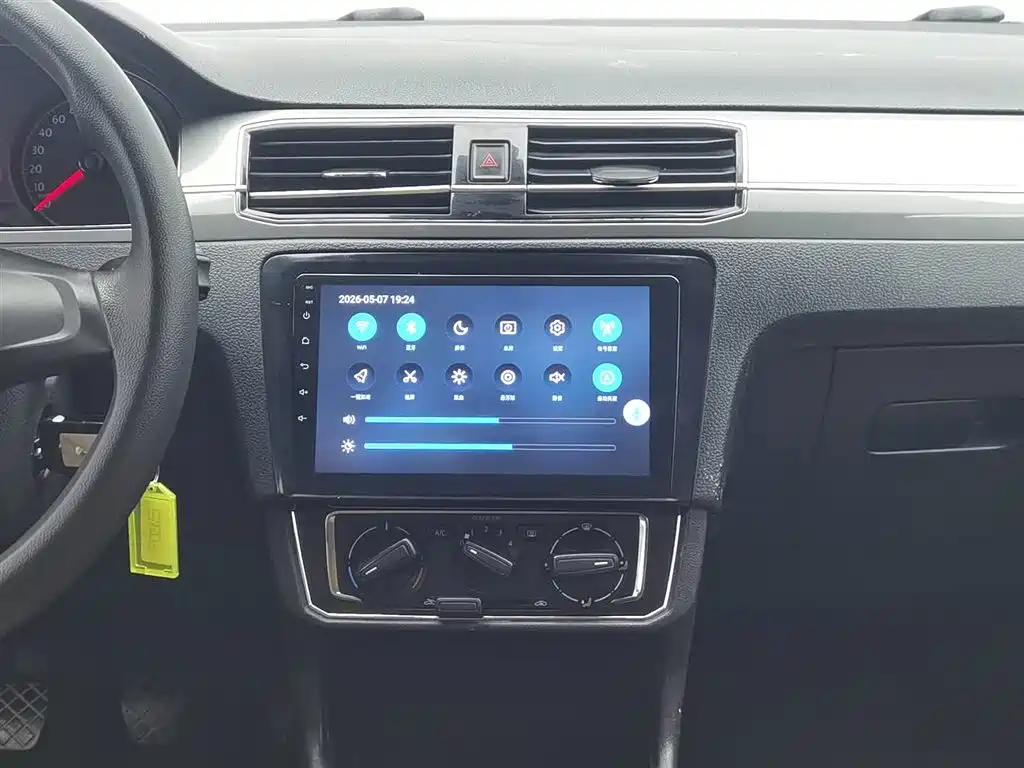 Volkswagen Santana 2017 Gran Santana 1.6L Manual Trendline фото 12