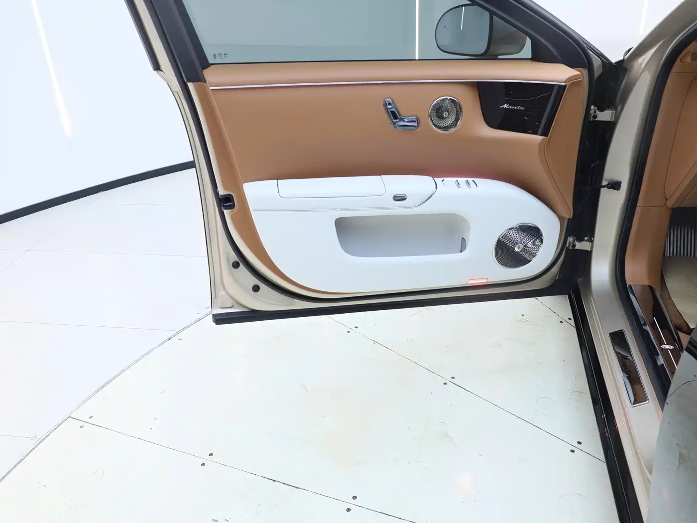 Zunjie S800 2025 2025 Model Extended Range Starlight Executive Edition 4-seater
