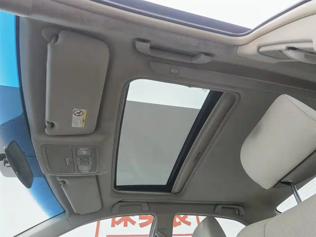 Toyota Camry 2011 240G Classic Anniversary Edition фото 14