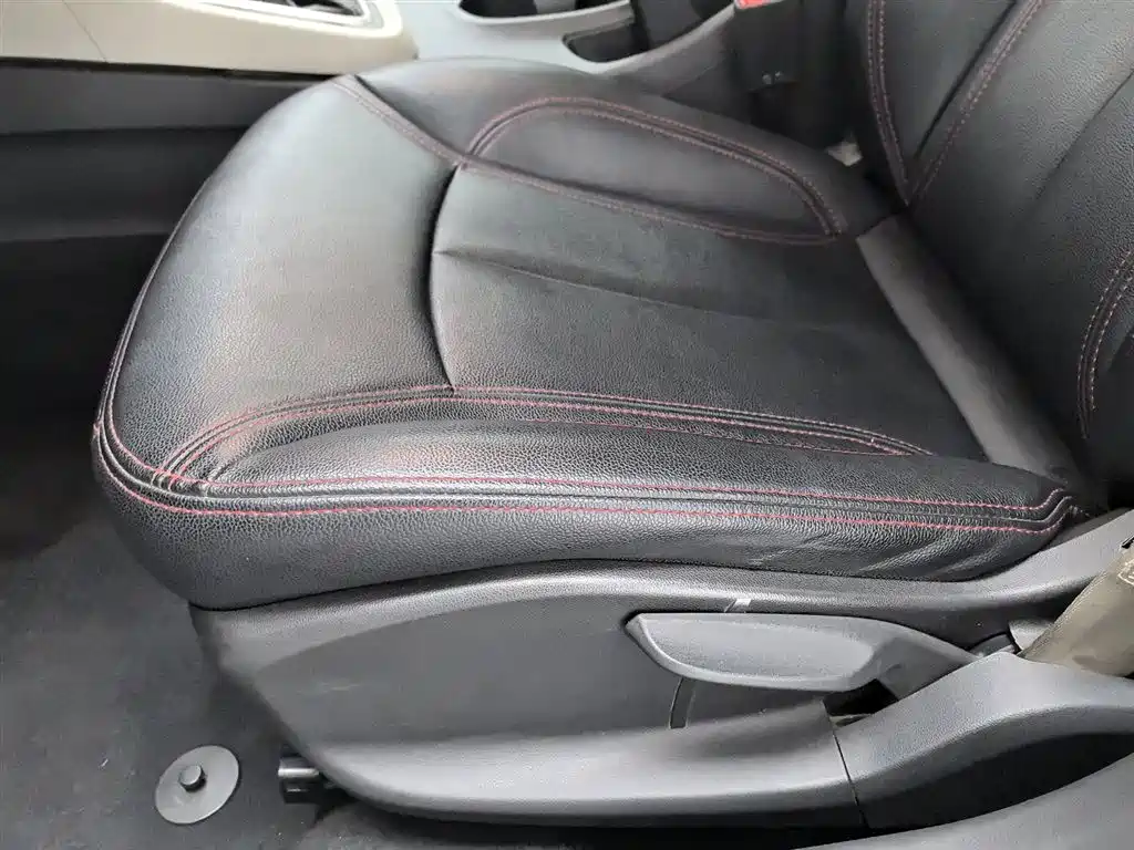 Buick Excelle 2015 15N Automatic Elite фото 20