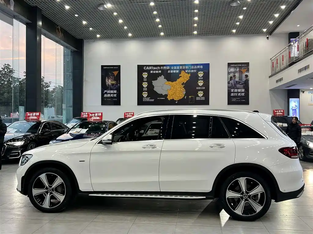 Mercedes-Benz GLC 2022 Facelift GLC 300 L 4MATIC Dynamic Collector's Edition фото 8
