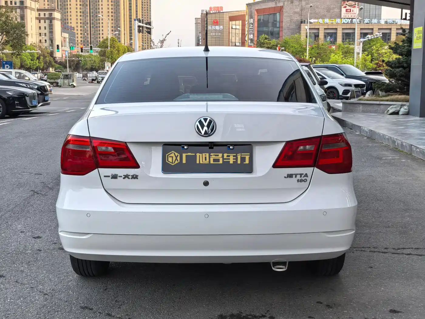 Volkswagen Jetta 2015 Value Edition 1.6L Manual Comfort фото 8