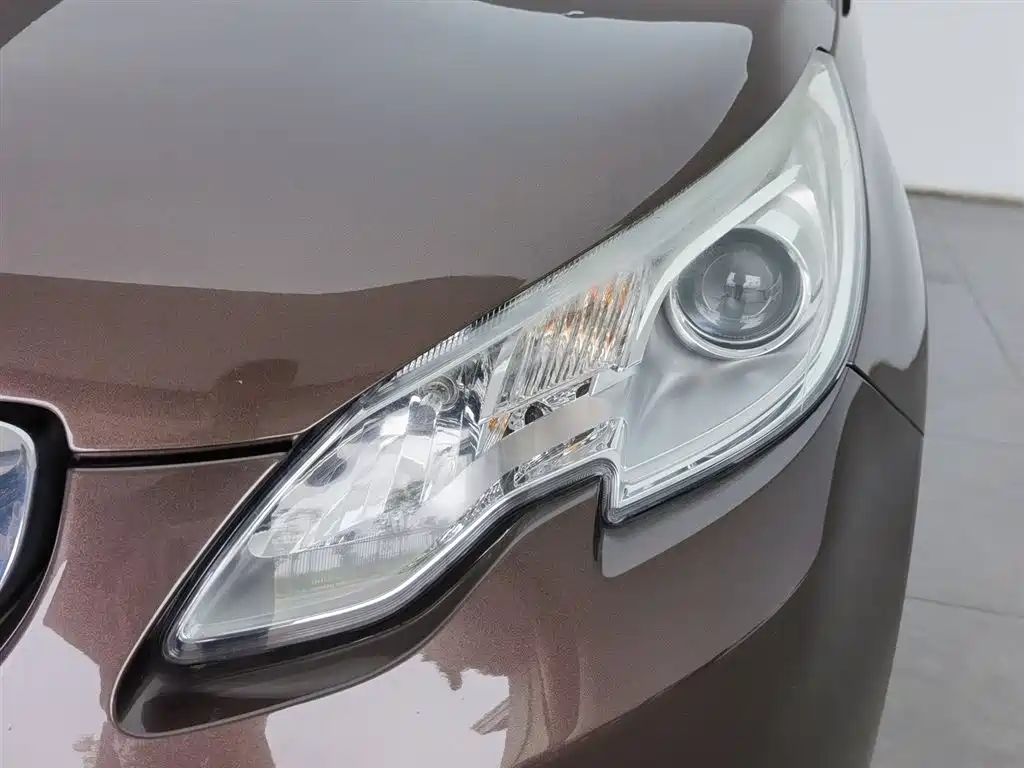Peugeot 2008 2014 1.6L Automatic Navigation Edition фото 7