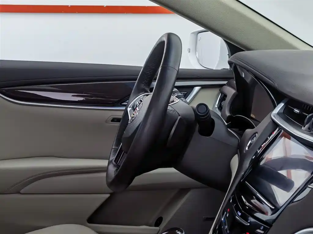 Cadillac XTS 2013 36S Platinum Edition фото 22