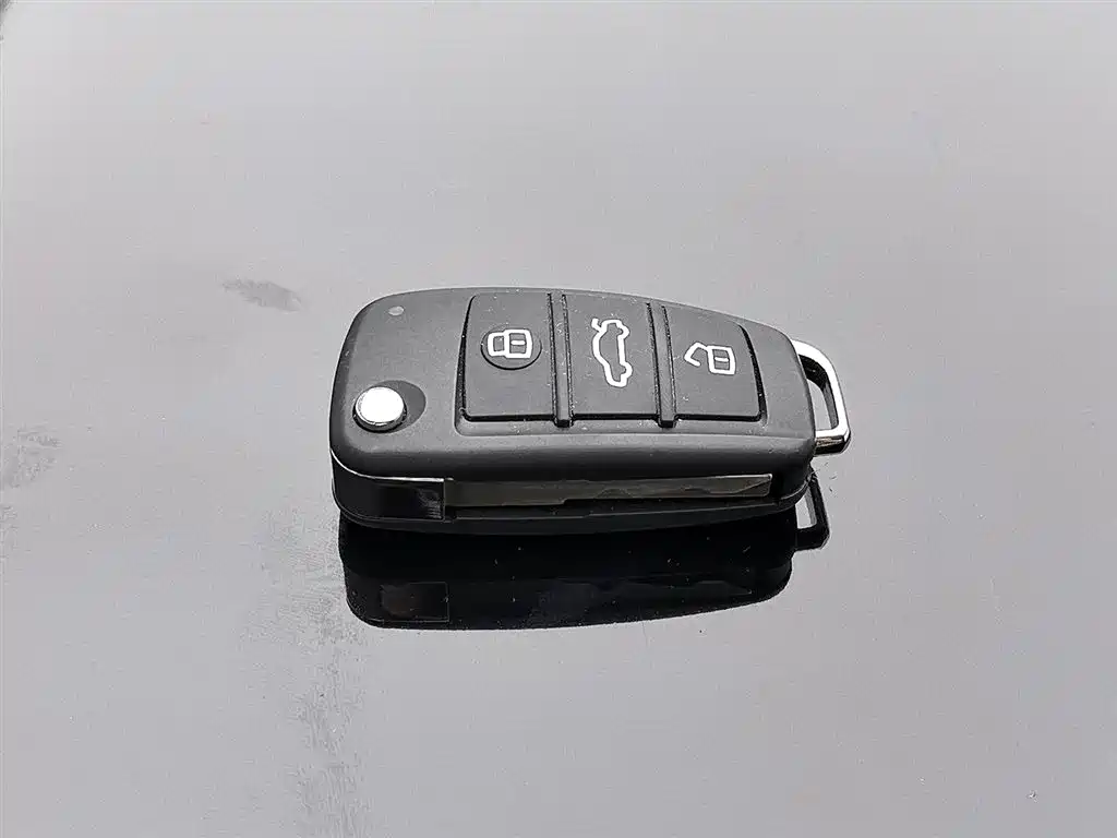 Roewe RX8 2019 30T Intelligent Internet 2WD Flagship Edition фото 19