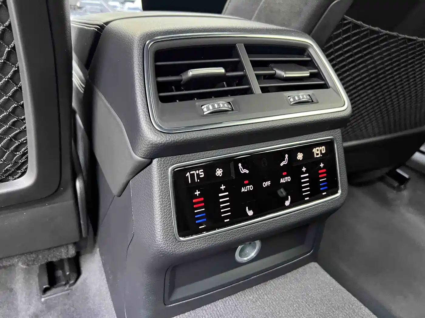 Audi A6L 2020 55 TFSI quattro Exclusive Dynamic фото 16