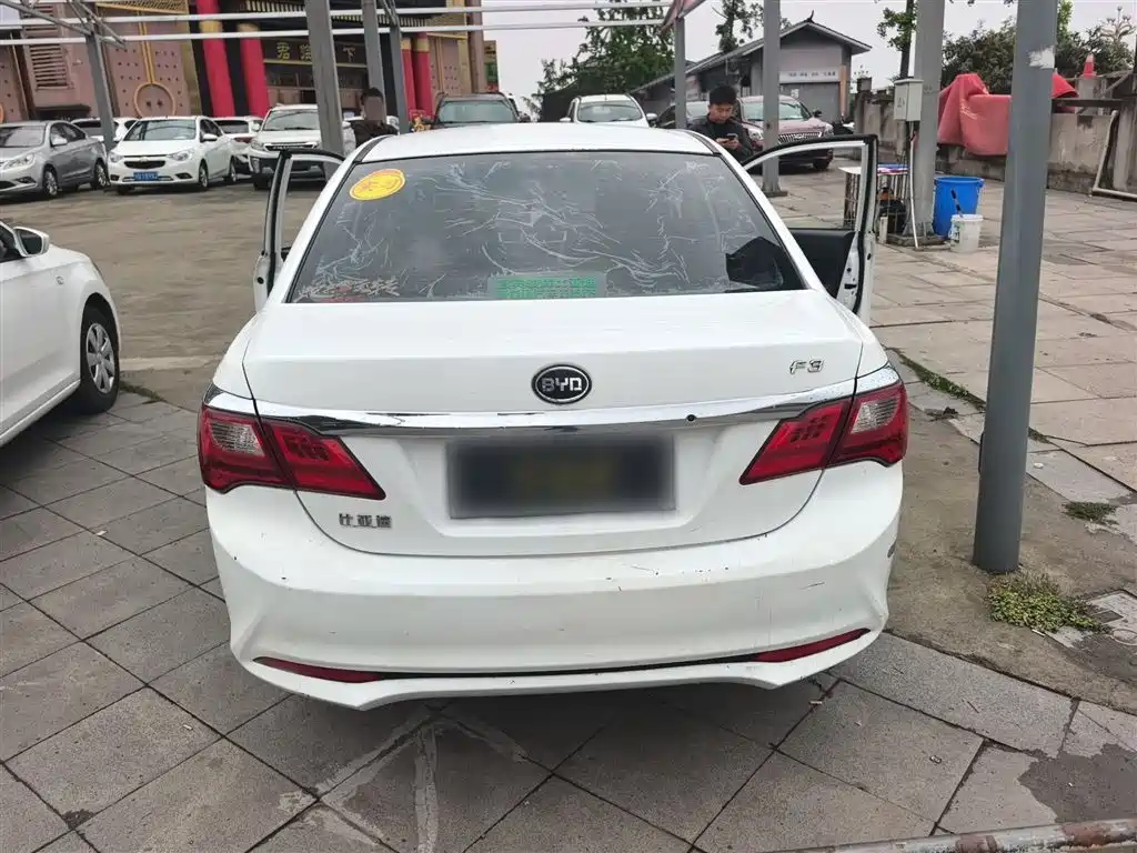 BYD F3 2020 1.5L Manual Premium Edition фото 6