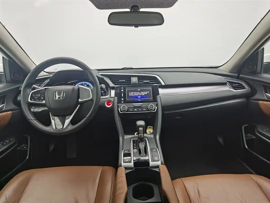 Honda Civic 2016 220TURBO CVT Luxury Edition фото 5