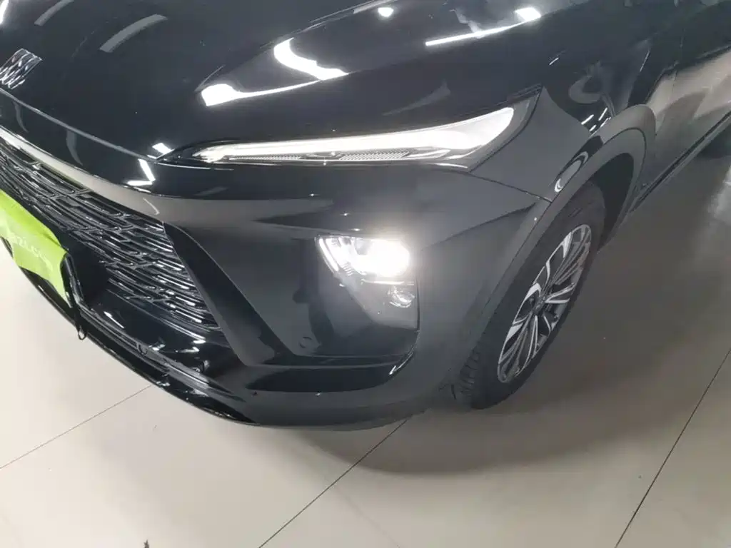Фото 24 - Buick Envision Plus