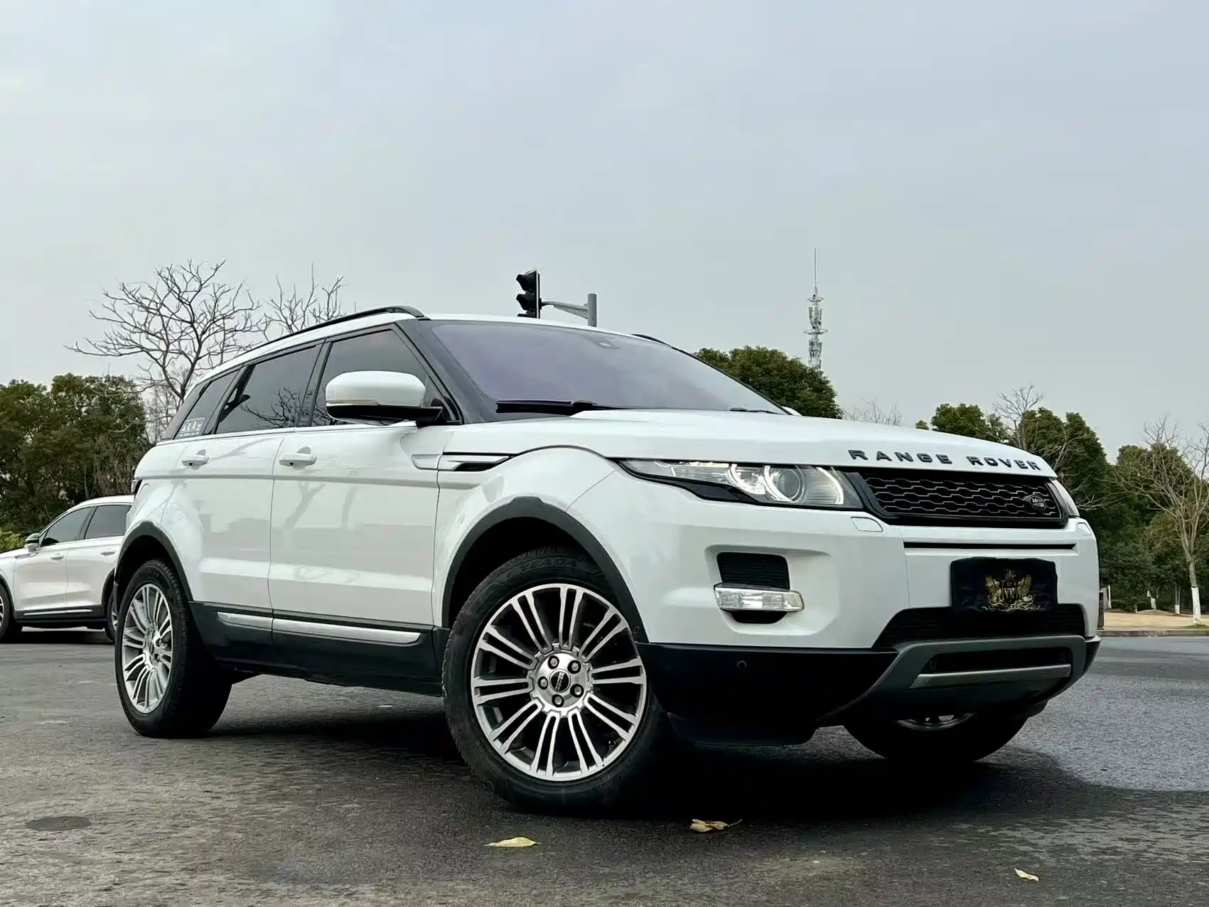 Photo 2 - Land Rover Range Rover Evoque (Import)