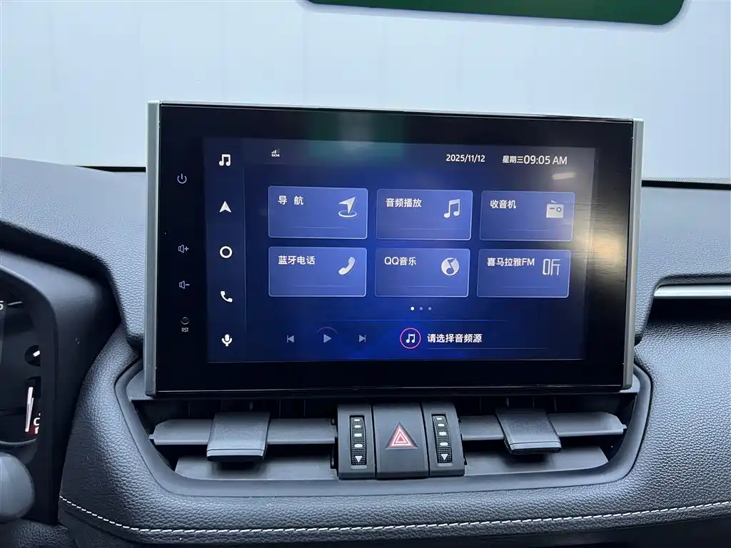 Toyota RAV4 Rongfang 2022 2.0L CVT 2WD Trend Edition фото 22