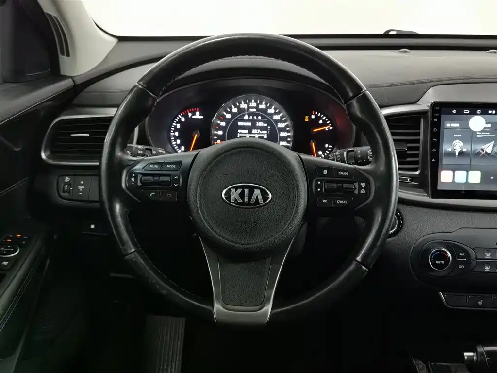 Kia Sorento 2015 Sorento L 2.4L Gasoline 4WD Elite 7-Seater China V фото 11