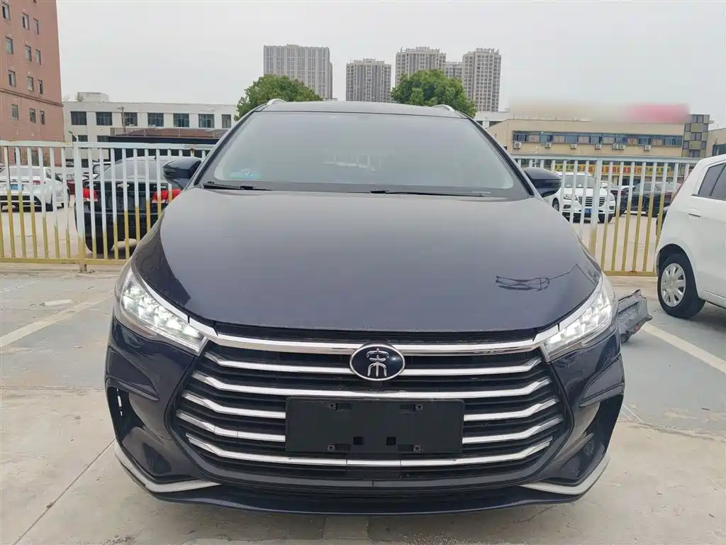 BYD Song MAX 2021 Upgrade 1.5T Automatic Luxury Edition 6-Seater фото 3