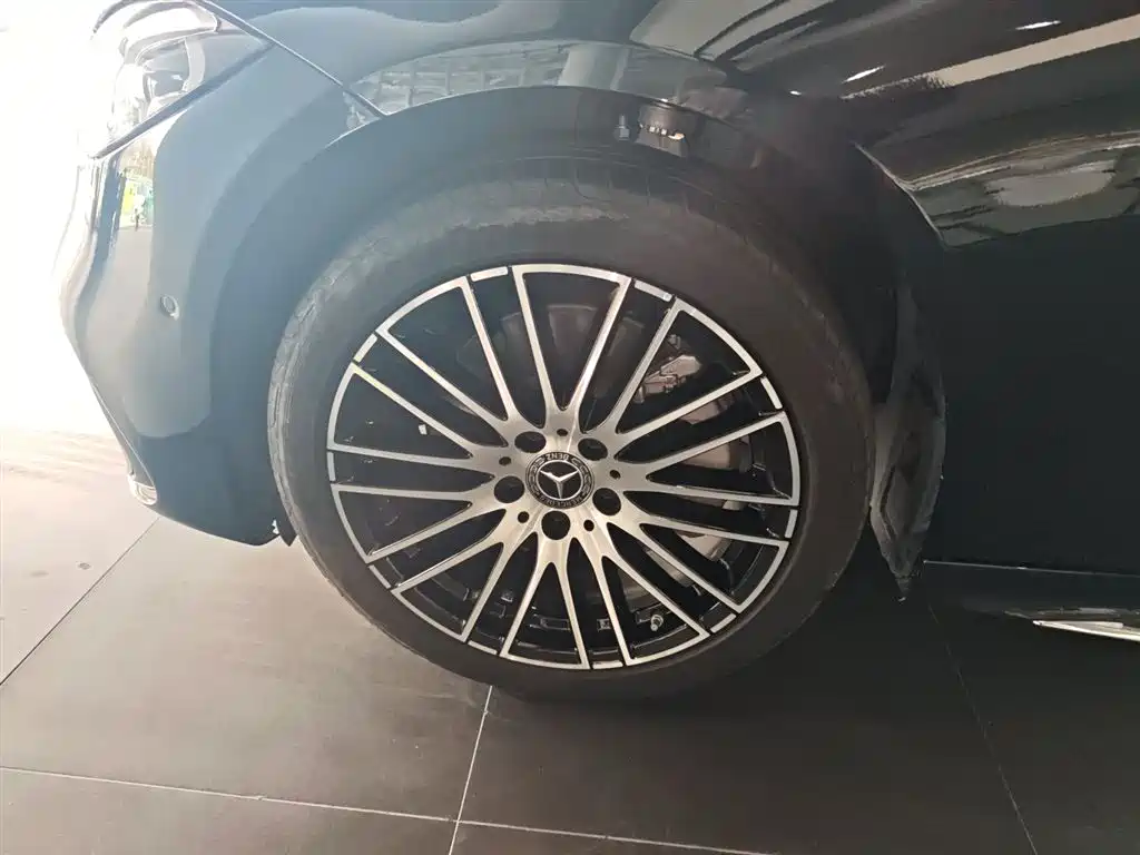 Mercedes-Benz C-Class 2023 Facelift II C 260 L Sport Edition фото 25