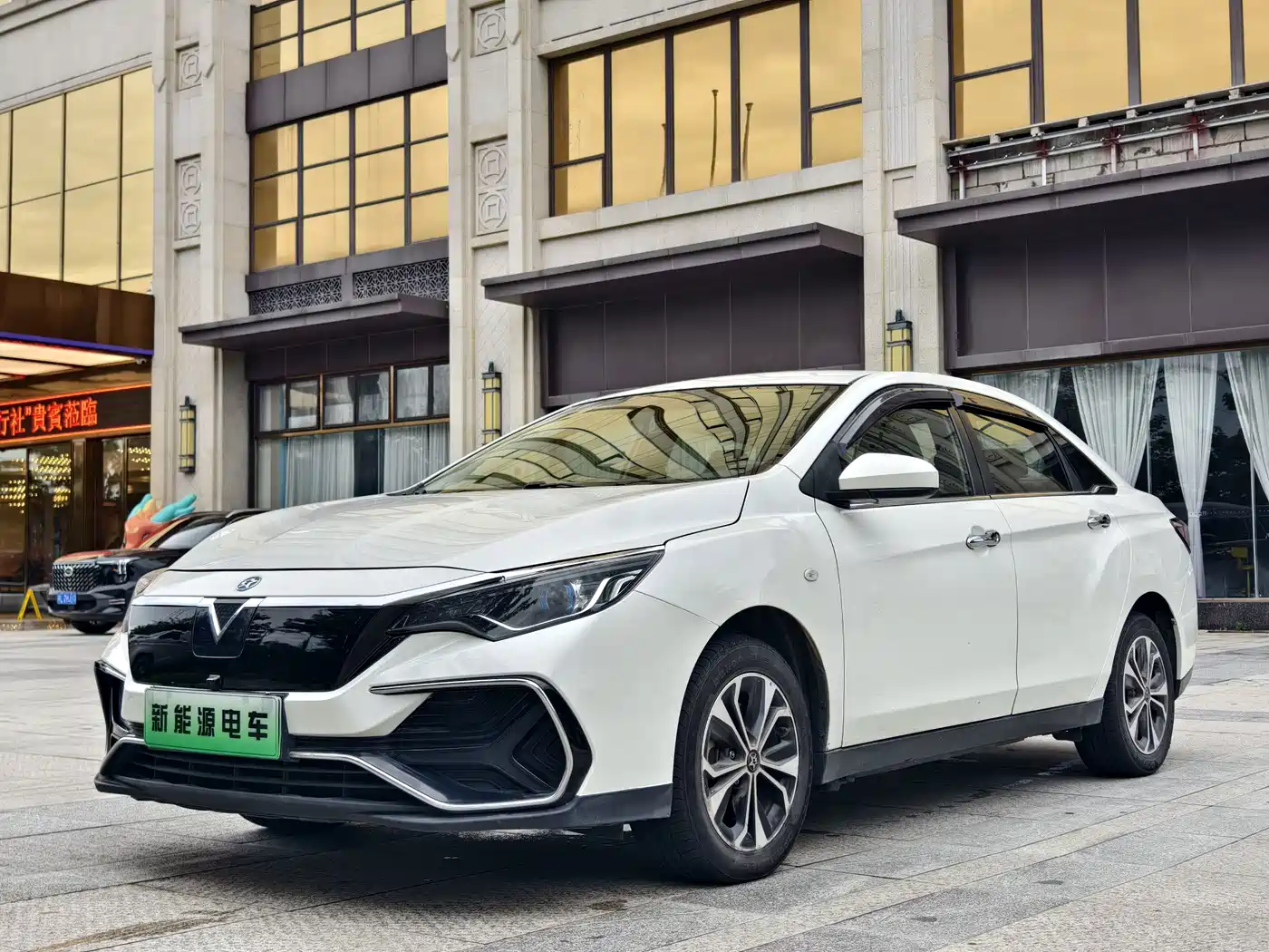 2022 Venucia D60EV