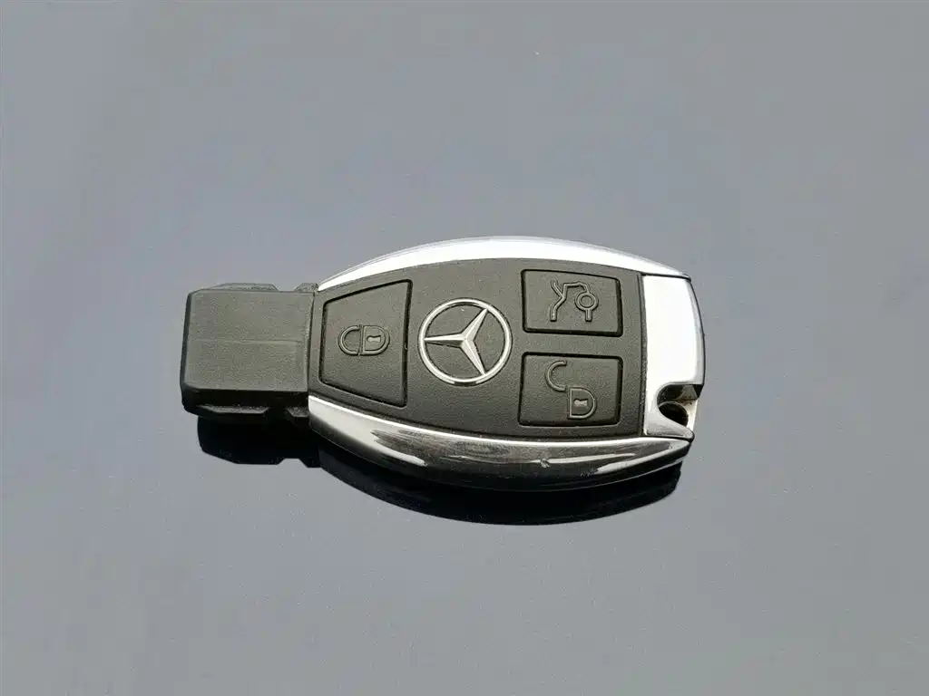 Mercedes-Benz GLK-Class 2013 GLK 300 4MATIC Dynamic Sunroof фото 19