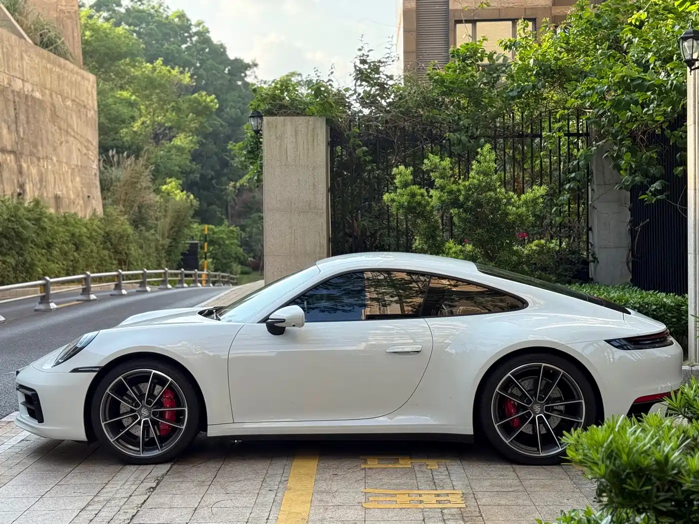 Porsche 911 2023 Carrera S 3.0T фото 2